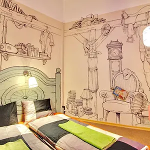 https://lavender-circus-hostel-doubles-ensuites.inbudapesthotels.com