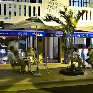 https://flamingo.quintano-roohotels.com